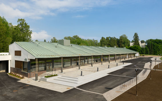 Ostoskeskus A Blanc edestä