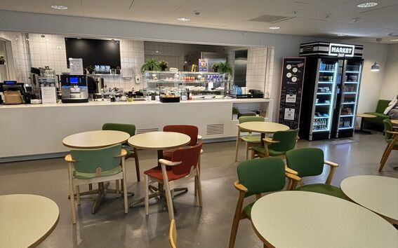 Ravintola Elissa Otakaari 1