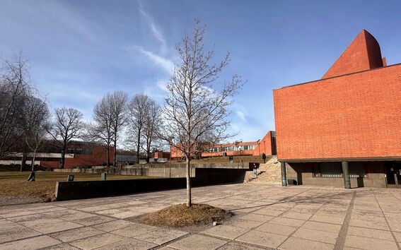 Vaahtera kampuksella